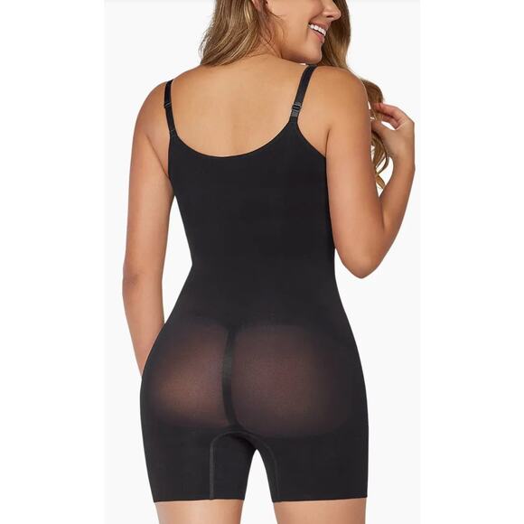 Brand New Curveez Women's Size 2X XXL Black Second Skin Hip Hugger Bodysuit - Picture 2 of 6